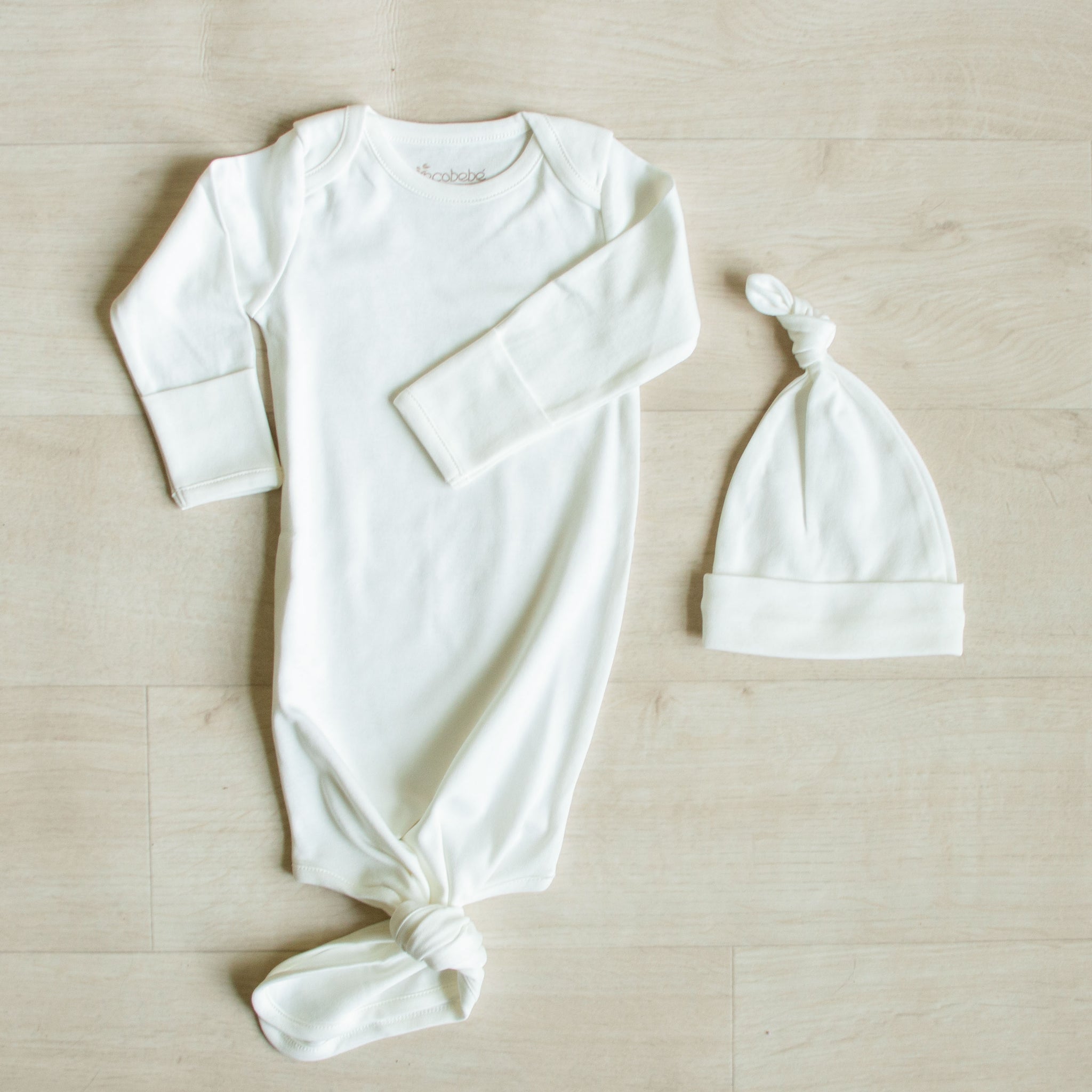Polka Dot Print Sleep Gown with Short Sleeves